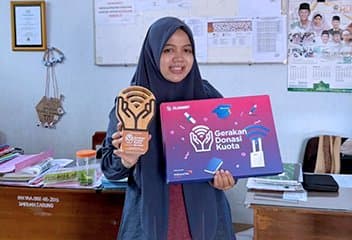 Ustadzah Fara